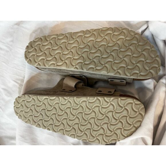 Birkenstock Women's Uji Taupe Suede Leather Sandals Size 41 NWOT - Picture 10 of 10